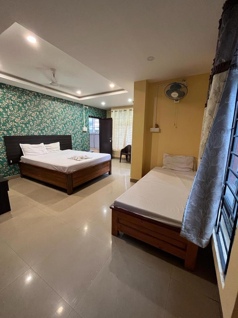 Hk Residency Hotel Guwahati Luaran gambar